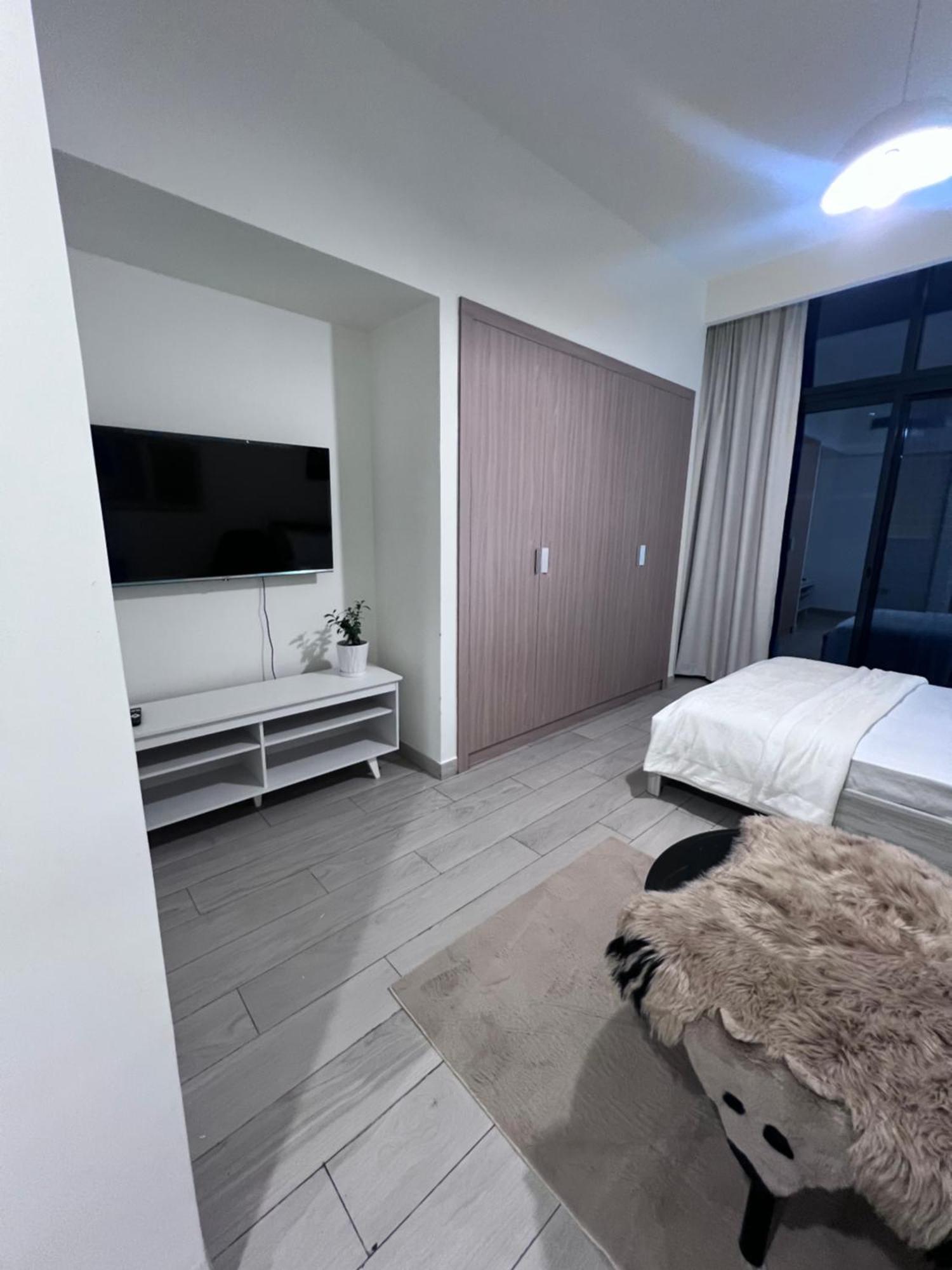 Azizi Riviera Luxury Monthly Rent Apartment Dubai